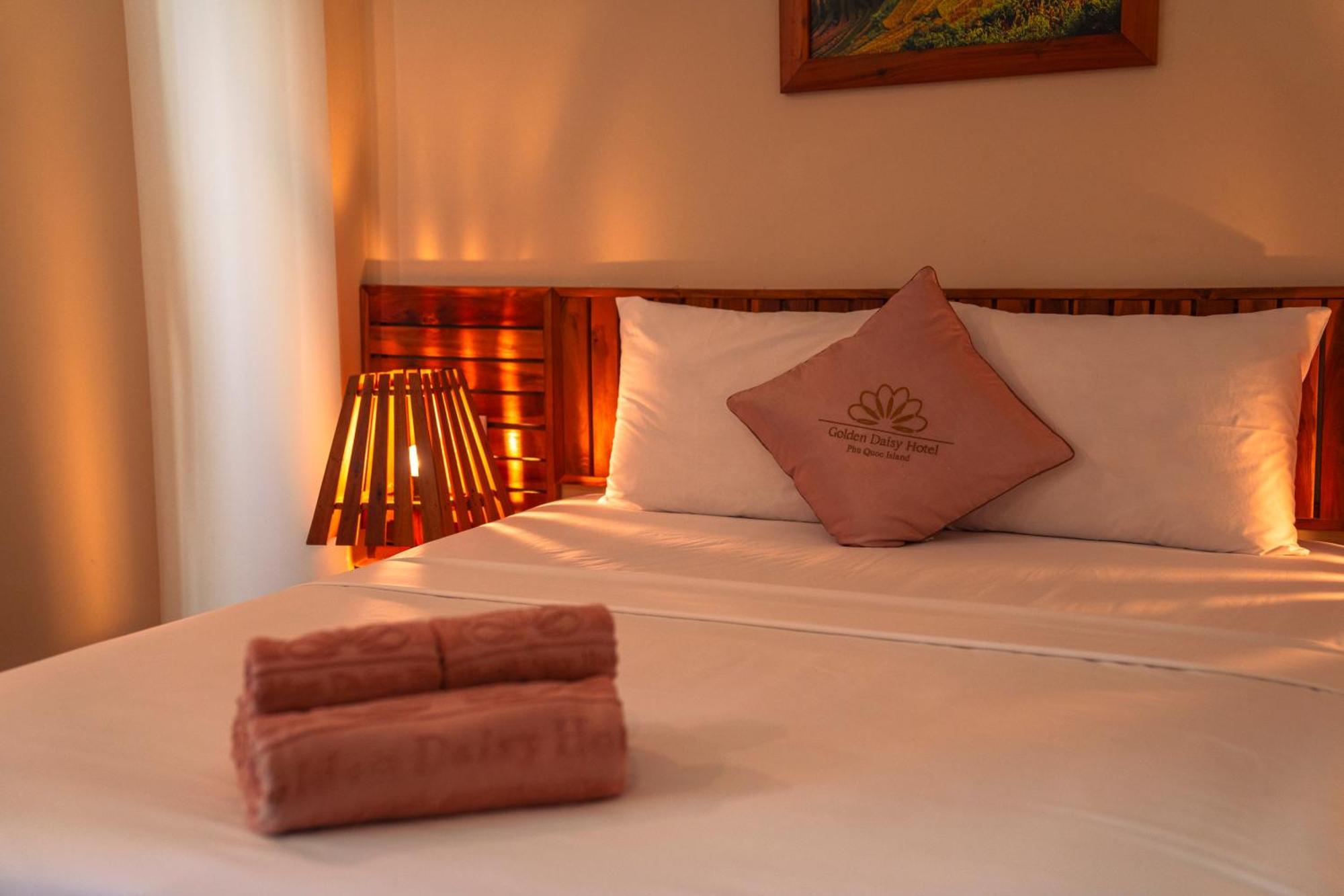 Golden Daisy Hotel Phu Quoc Exterior photo
